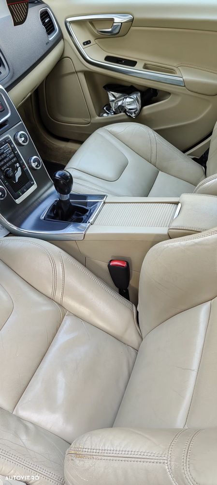 Volvo S60 D5 Start-Stop Basic - 23