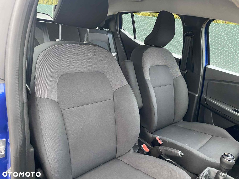 Dacia Sandero SCe 65 Essential - 11