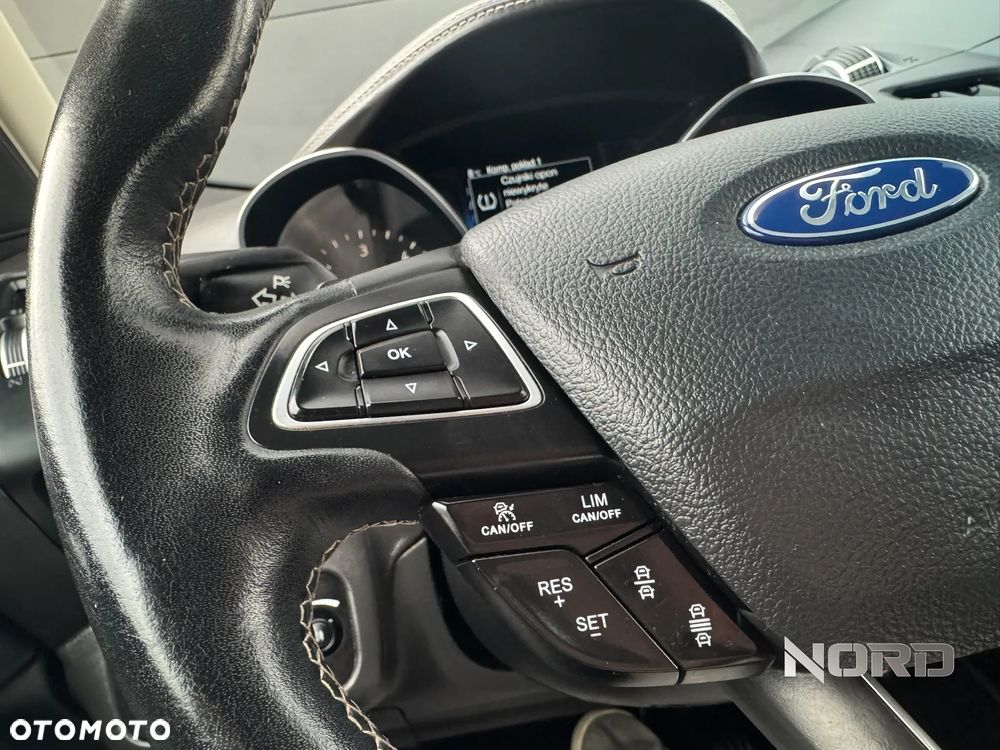 Ford Kuga 2.0 TDCi 4x4 Vignale - 28