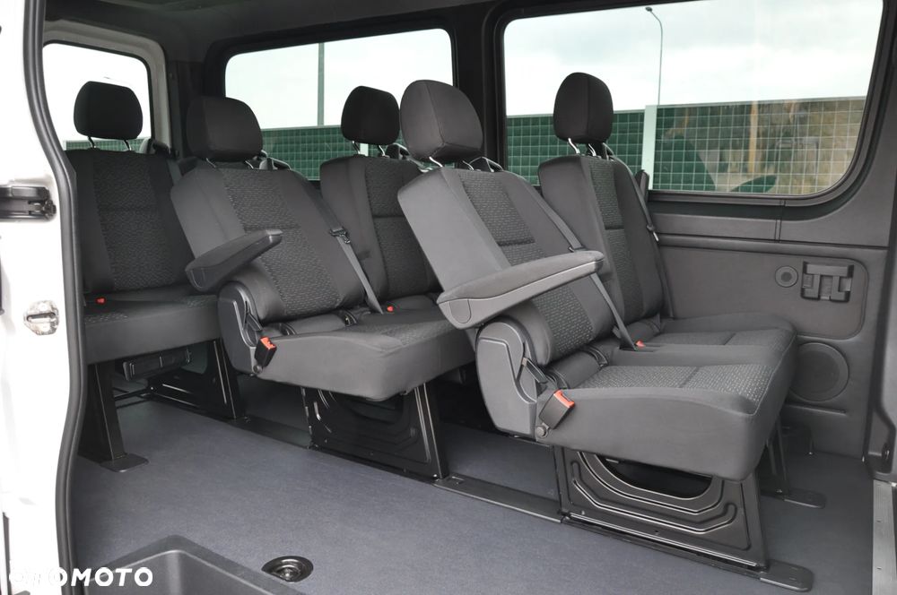 Mercedes-Benz Sprinter - 6