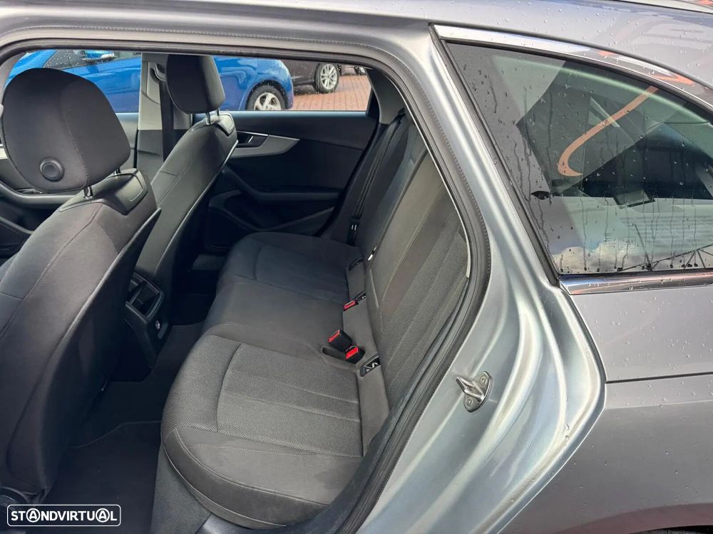 Audi A4 Avant 35 TDI S tronic - 9