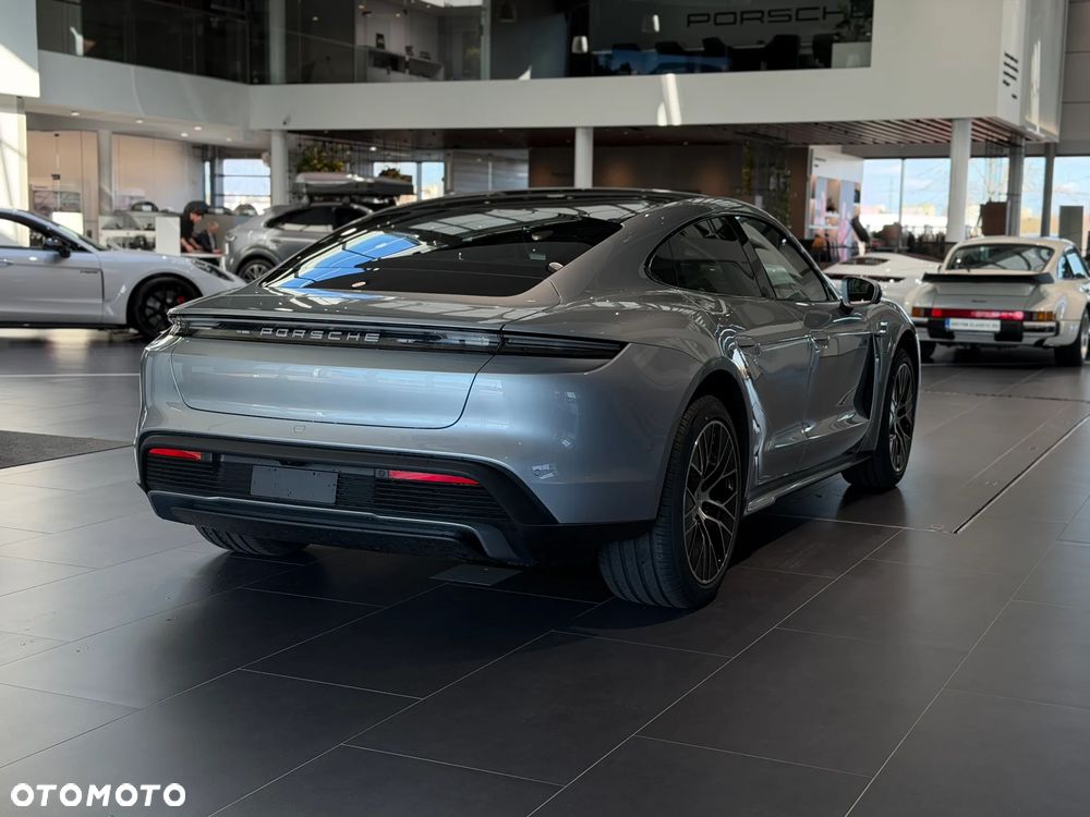 Porsche Taycan 105kWh 4S Performance Plus - 10