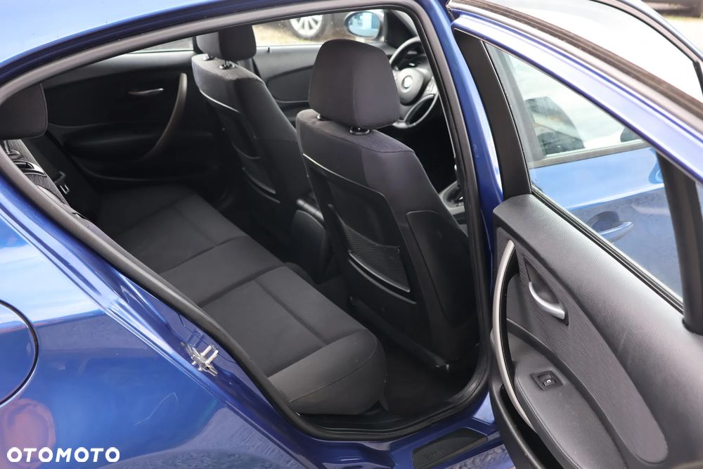BMW Seria 1 - 12