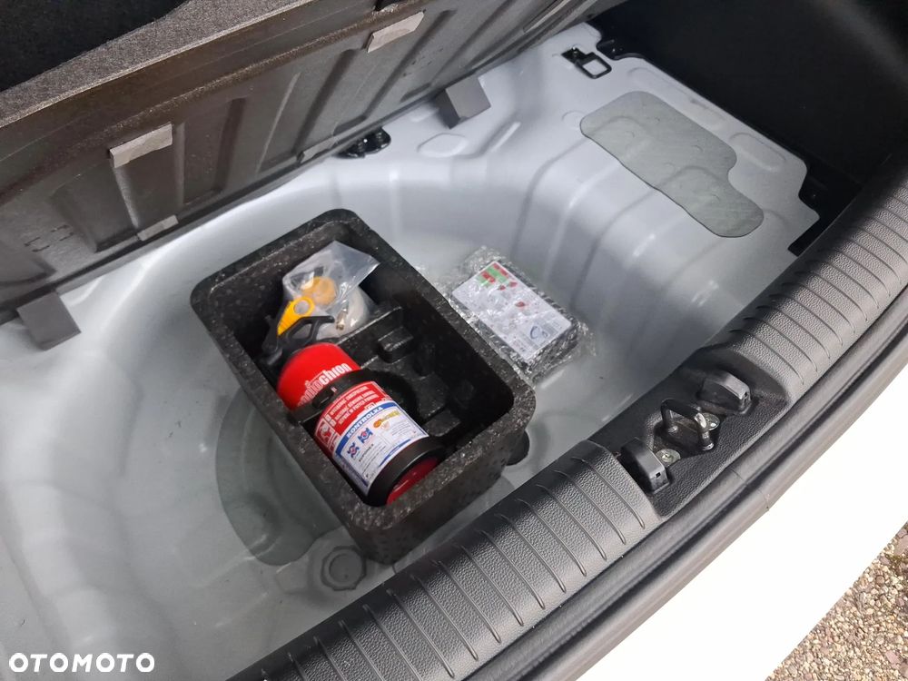 Hyundai i10 1.0 GET - 24