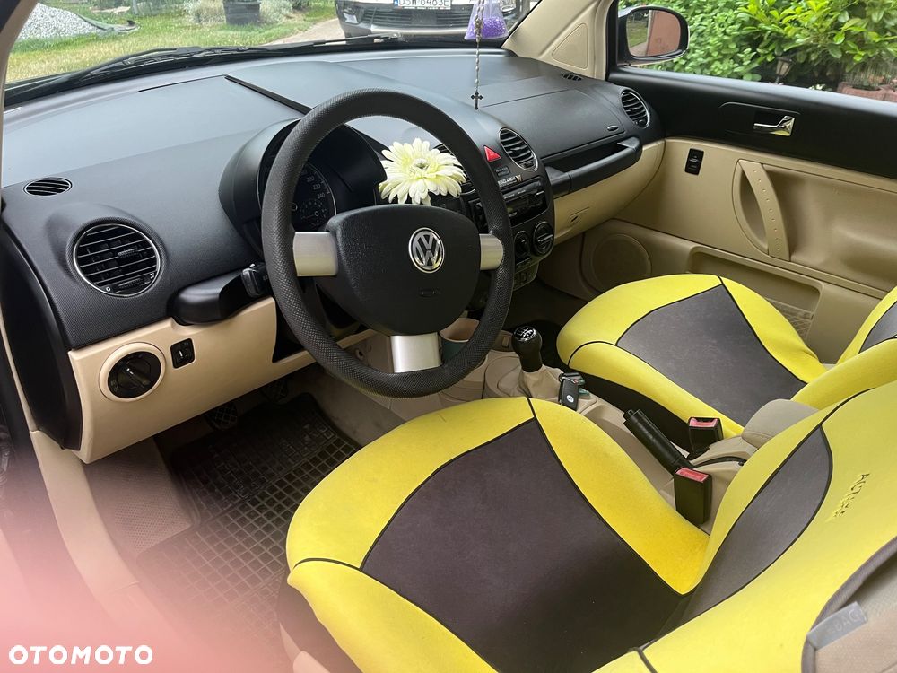 Volkswagen New Beetle 1.6 - 10