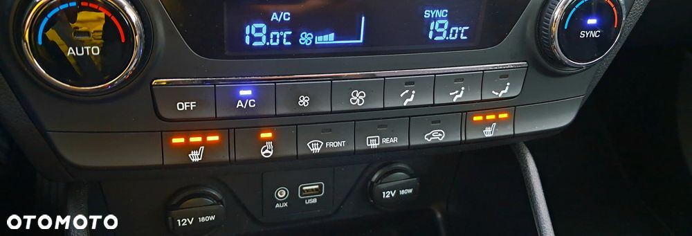 Hyundai Tucson 1.6 GDi 2WD Premium - 24