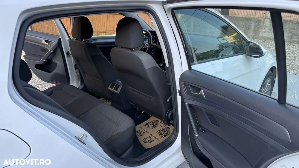 Volkswagen Golf 1.0 TSI Comfortline - 26