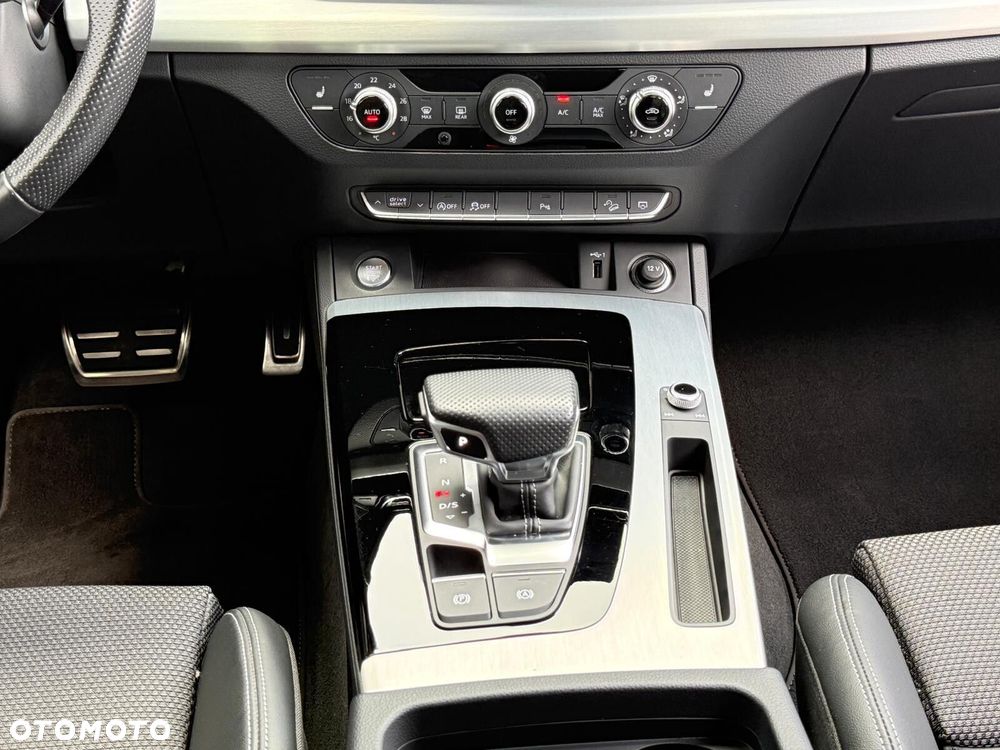 Audi Q5 Sportback - 16