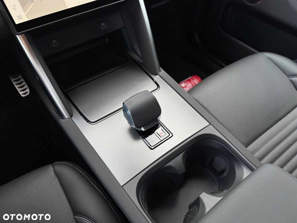 Land Rover Discovery Sport - 25