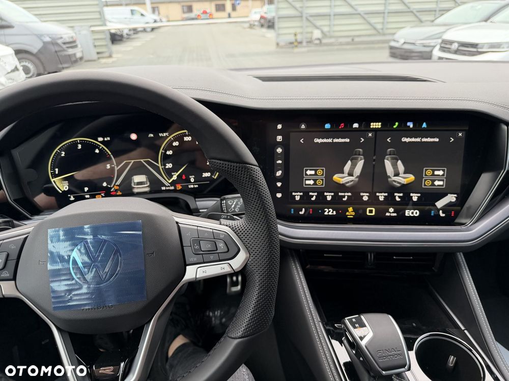 Volkswagen Touareg - 8