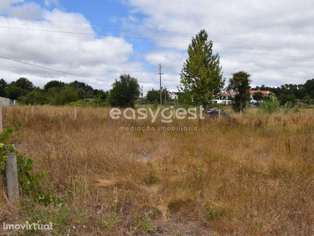 Terreno plano de 800m2, localizado na Póvoa dos Sobrinhos, Viseu - Grande imagem: 3/6