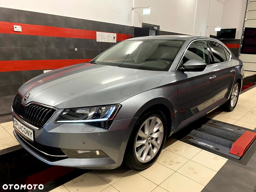 Skoda Superb 2.0 TDI Sportline DSG - 2