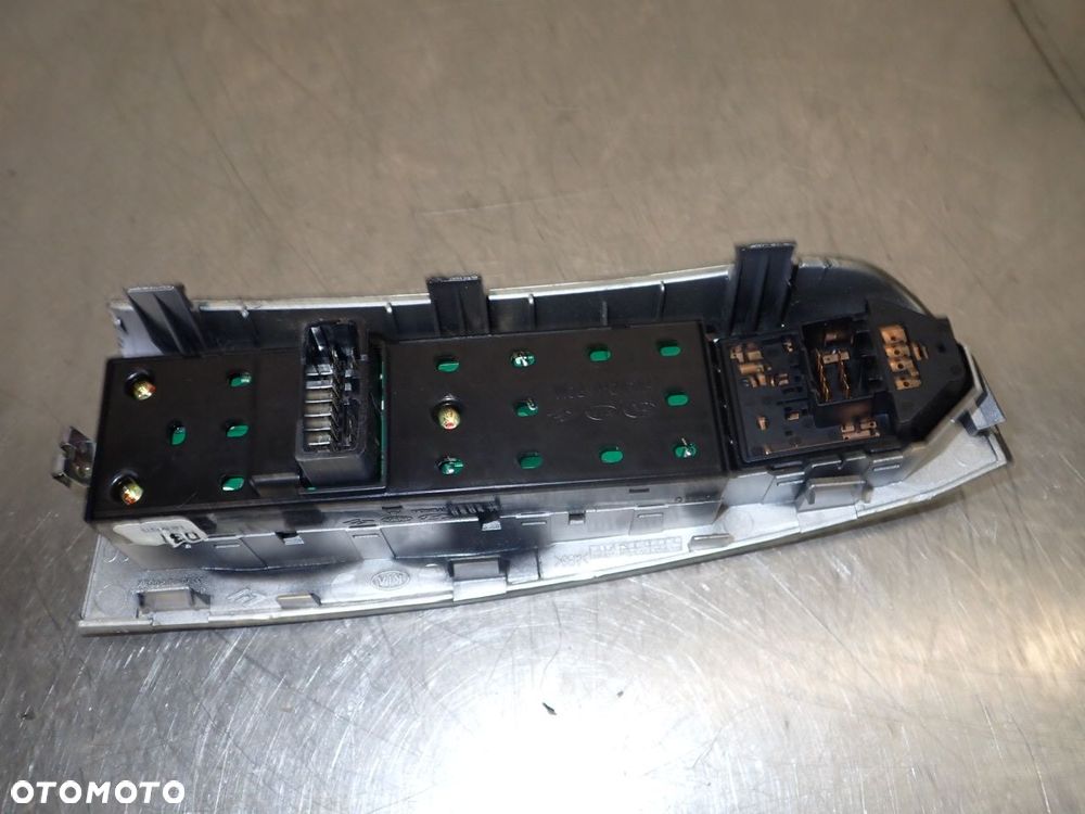 PANEL STEROWANIA SZYB KIA SPORTAGE 2.0 II LIFT - 4