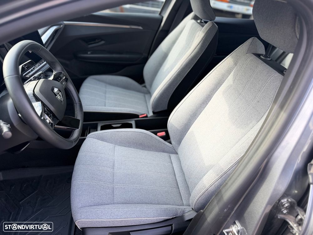 Renault Mégane E-Tech - 8