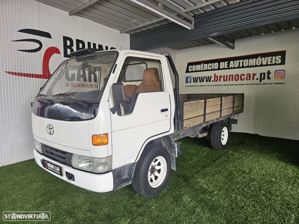 Toyota DYNA 150 - 4