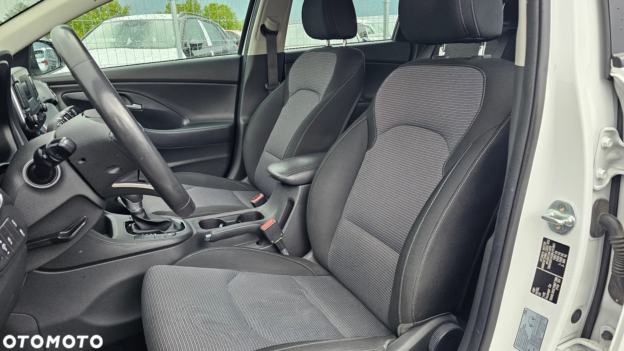 Hyundai i30 1.6 D Comfort DCT - 12