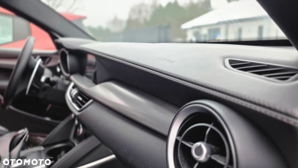 Alfa Romeo Stelvio 2.0 Turbo B-Tech Edition Q4 - 11