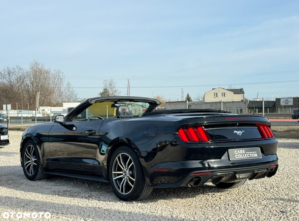 Ford Mustang - 18
