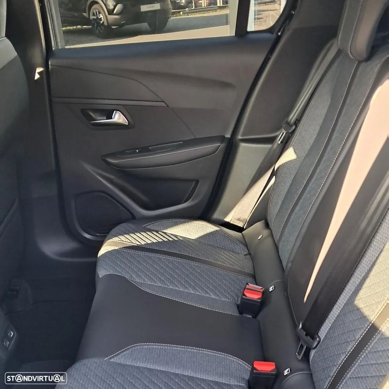 Peugeot e-208 51 kWh Allure - 10