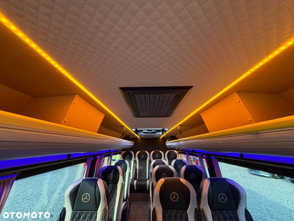 Mercedes-Benz Sprinter 519 - 33
