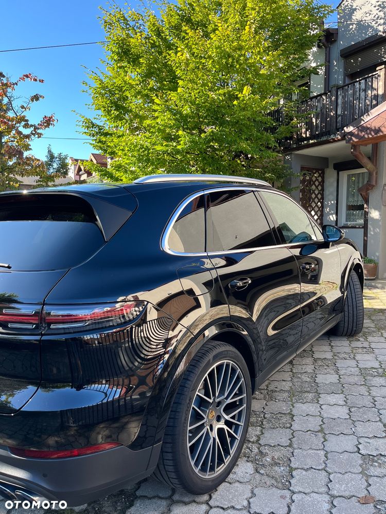 Porsche Cayenne Standard - 3