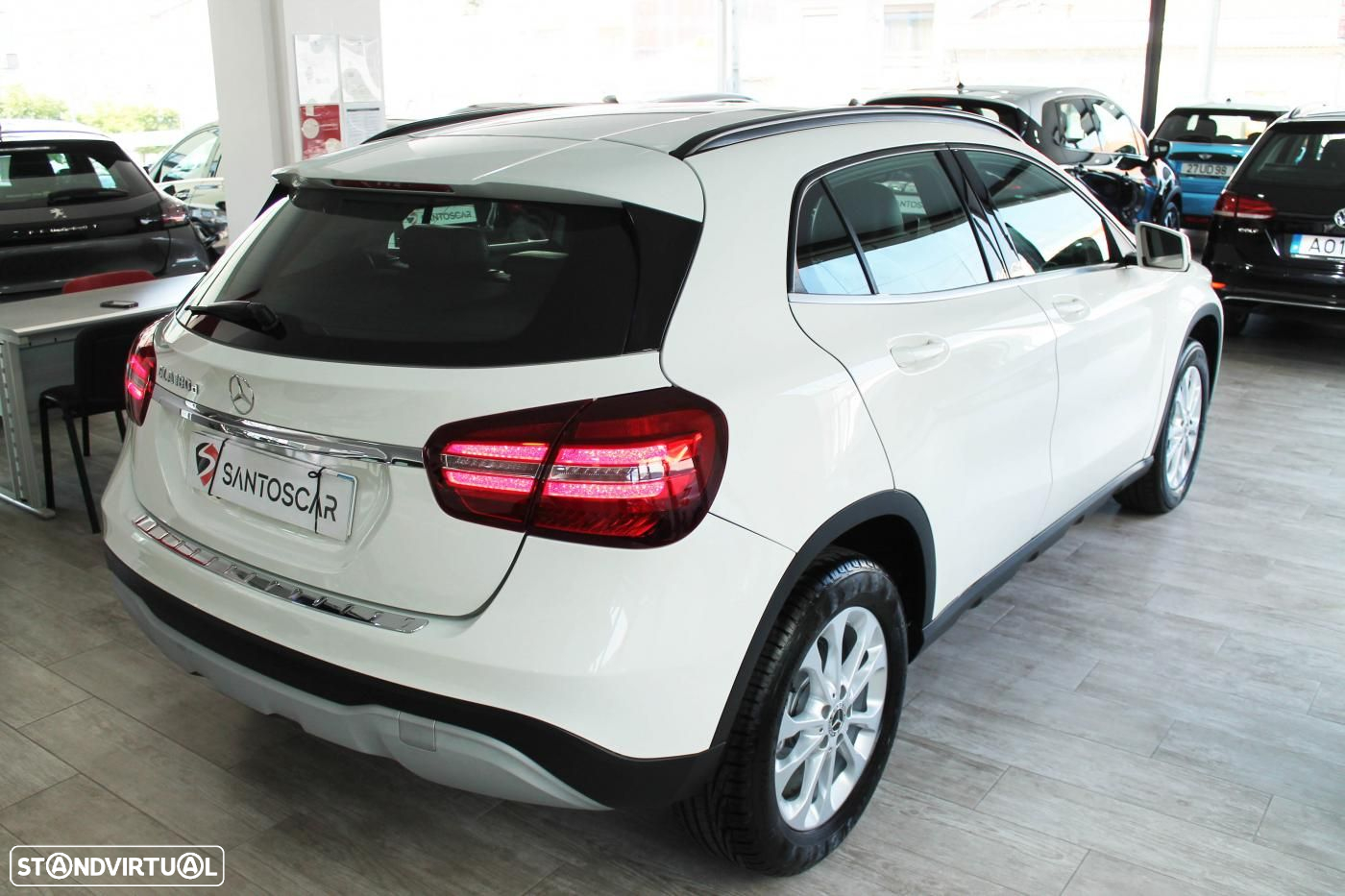 Mercedes-Benz GLA 180 d 7G-DCT - 8