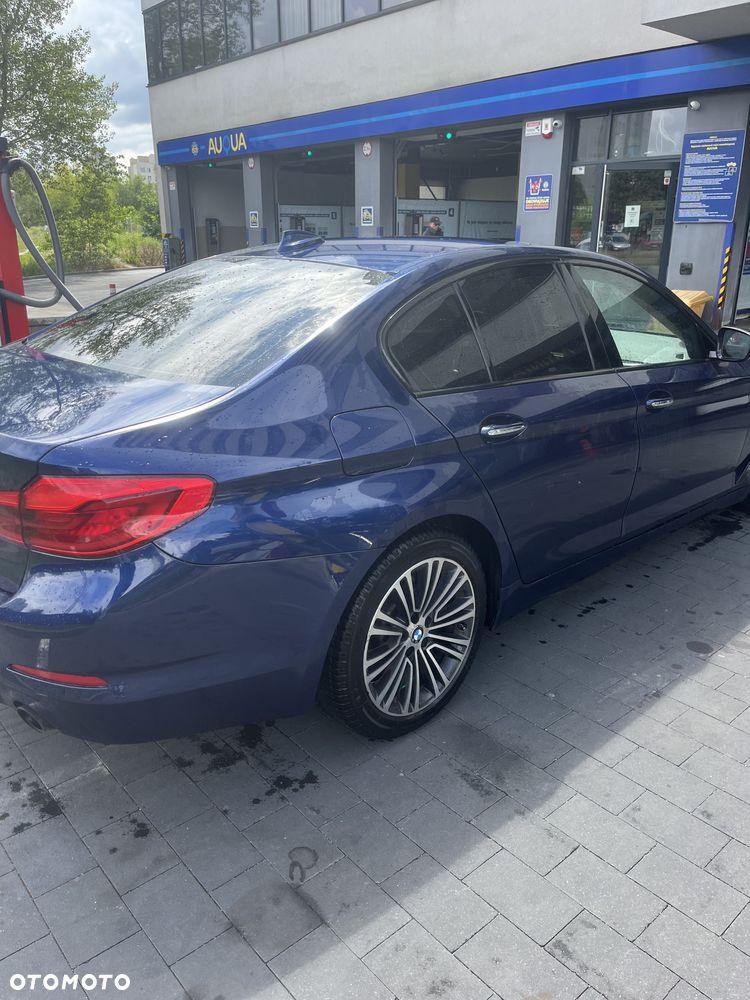 BMW Seria 5 520d Sport Line - 3