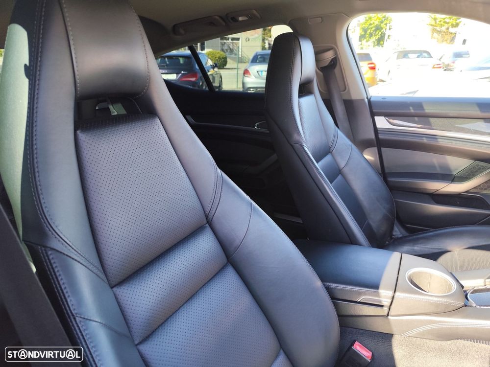 Porsche Panamera Diesel Platinum Edition - 21
