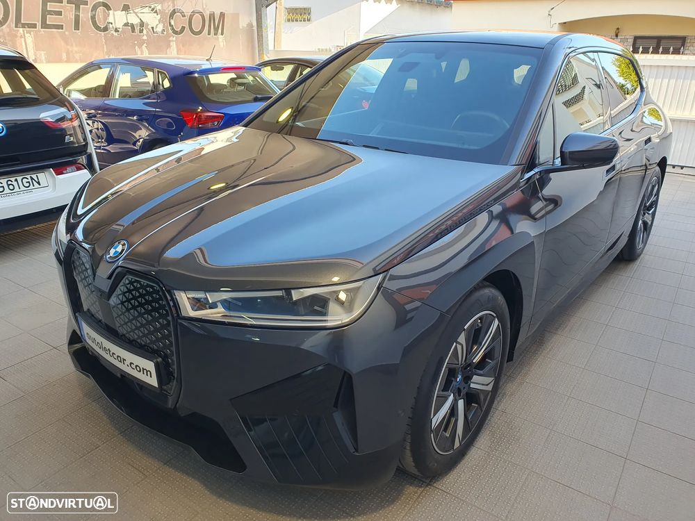 BMW iX xDrive 40 Pack Desportivo - 15