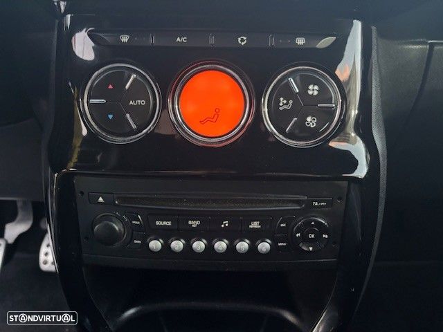 Citroën DS3 1.6 e-HDi Airdream Sport Chic - 14