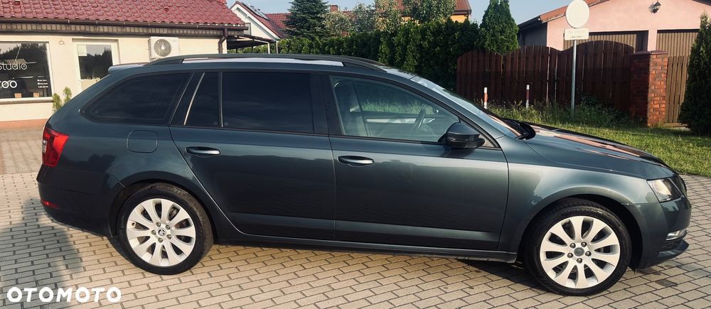 Skoda Octavia 2.0 TDI Ambition DSG - 4