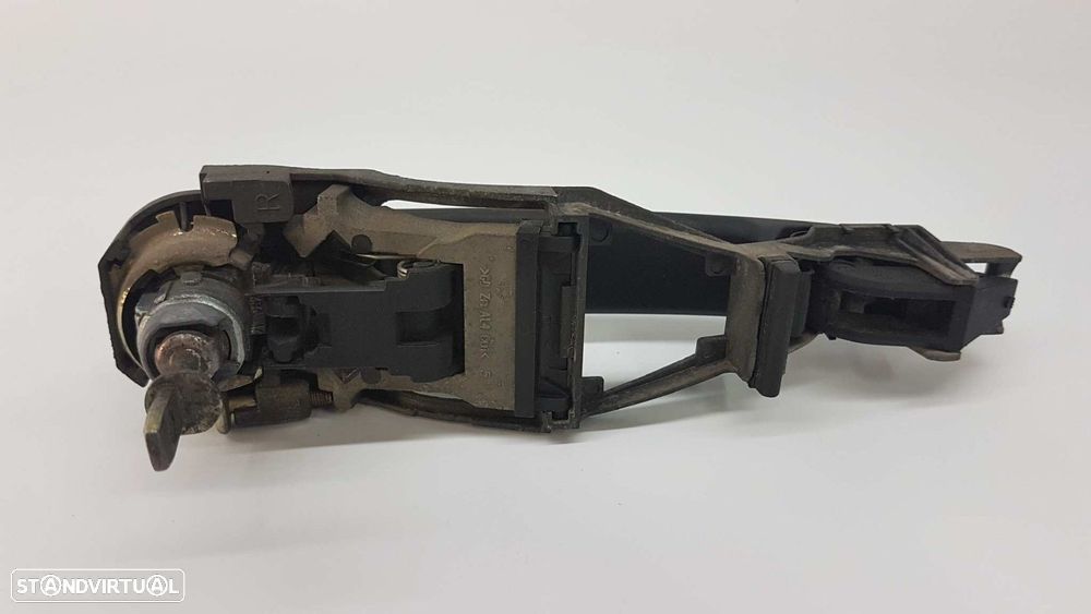 PUXADOR EXTERIOR FRENTE ESQUERDO SKODA OCTAVIA BERLINA (1U2) 1.9 TDI SLX - 3