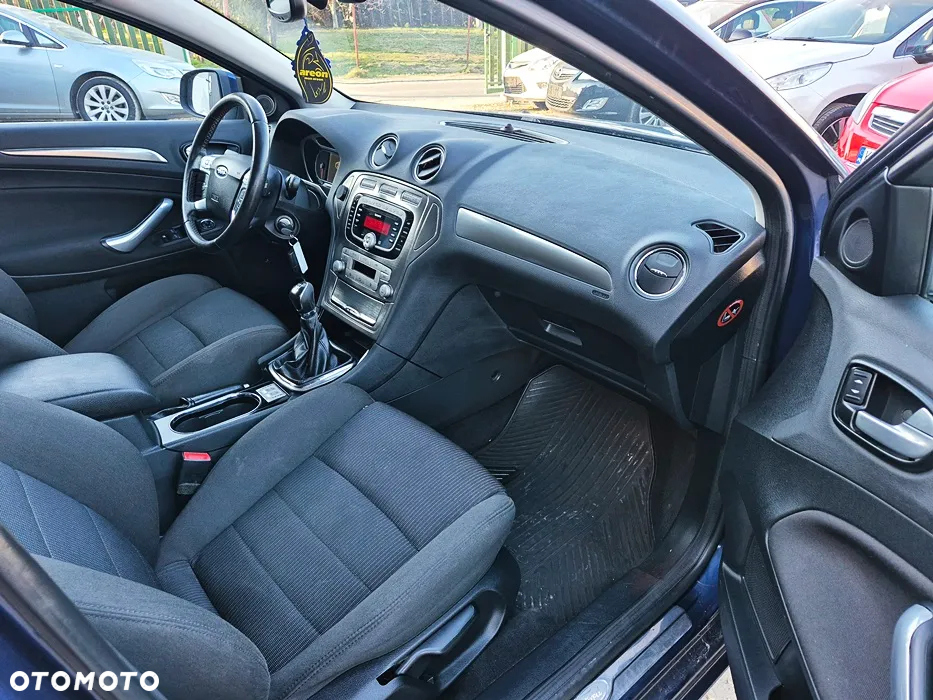 Ford Mondeo 2.0 FF Platinium X Plus (Titanium) - 36