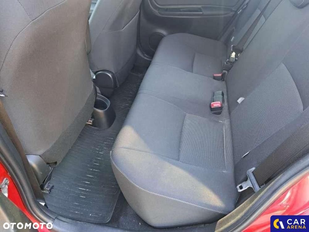 Toyota Yaris - 31