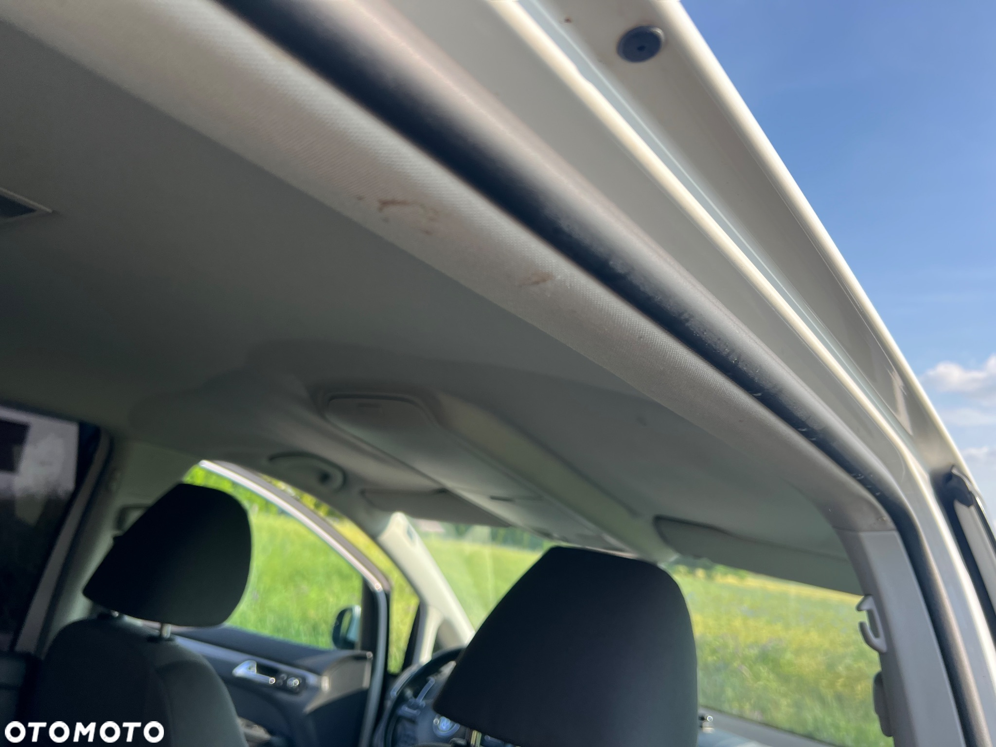 Volkswagen Touran 1.6 TDI SCR BlueMotion Technology Comfortline - 17