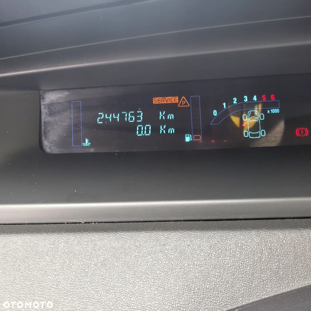 Renault Scenic 1.9 dCi Avantage - 21