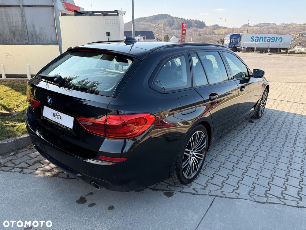 BMW Seria 5 520d xDrive Sport Line sport - 5