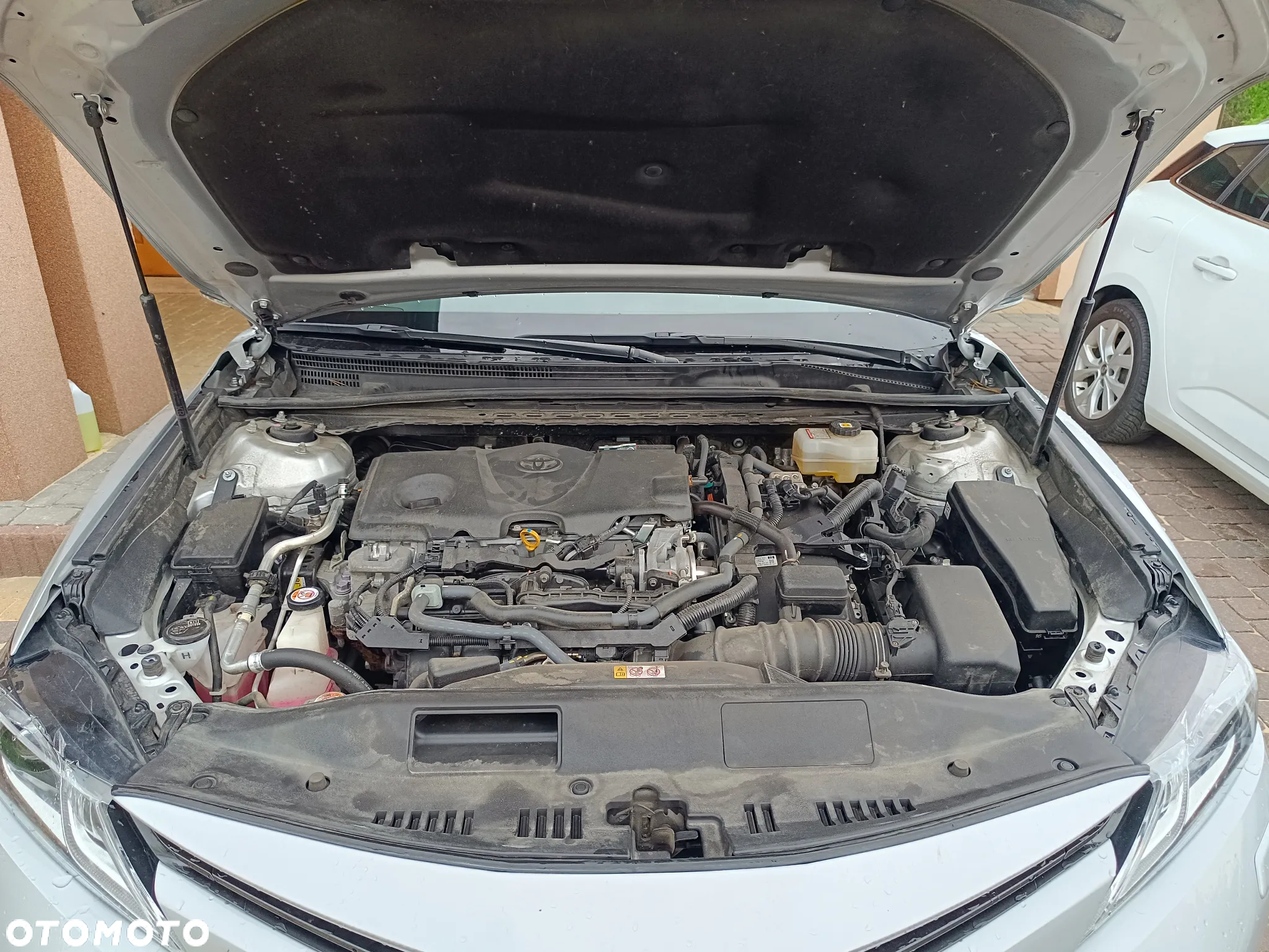 Toyota Camry 2.5 Hybrid Comfort CVT - 36