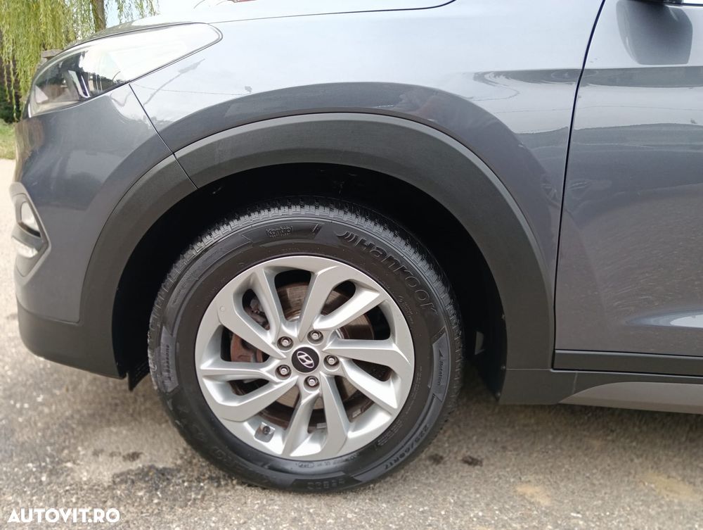 Hyundai Tucson blue 1.7 CRDi 2WD DCT Style - 38