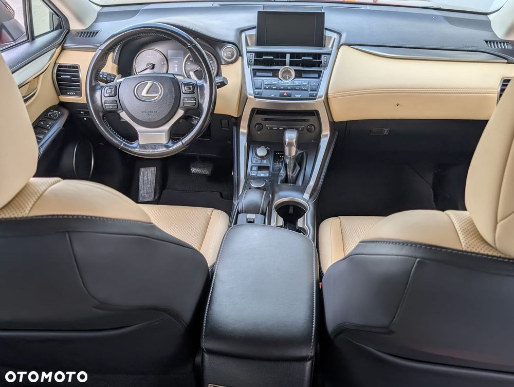 Lexus NX 200t - 21