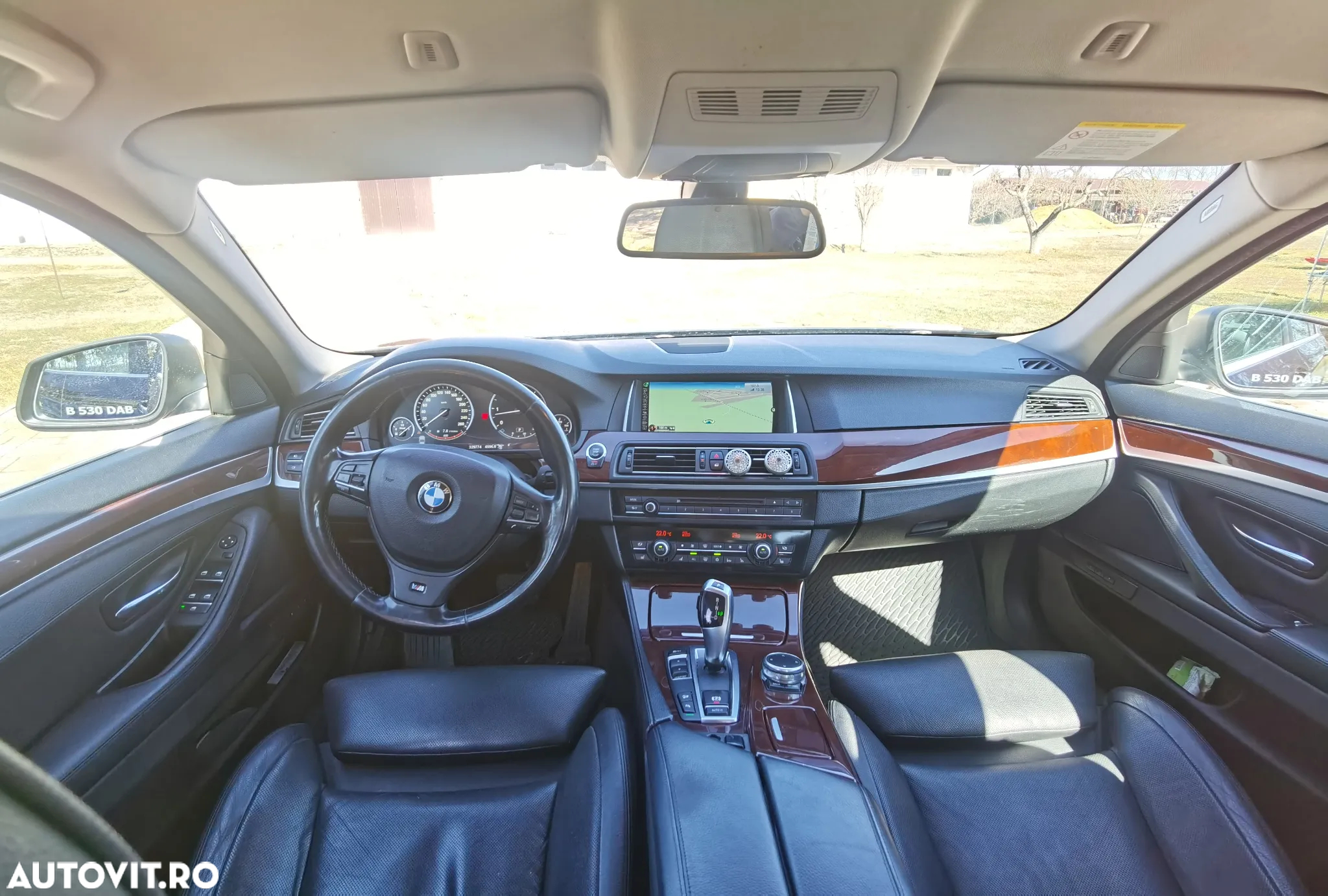 BMW Seria 5 530d xDrive - 12