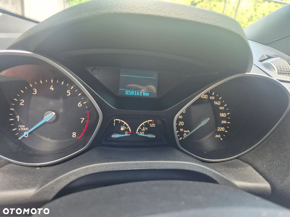 Ford Kuga 1.5 EcoBoost 2x4 Business Edition - 10