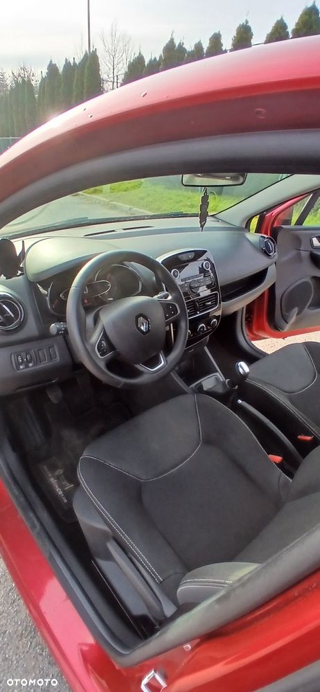 Renault Clio - 8