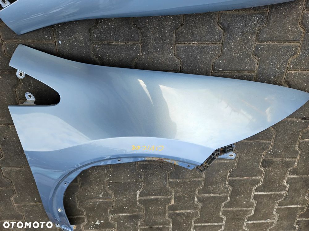 Honda Civic VIII UFO błotnik przód prawy lewy