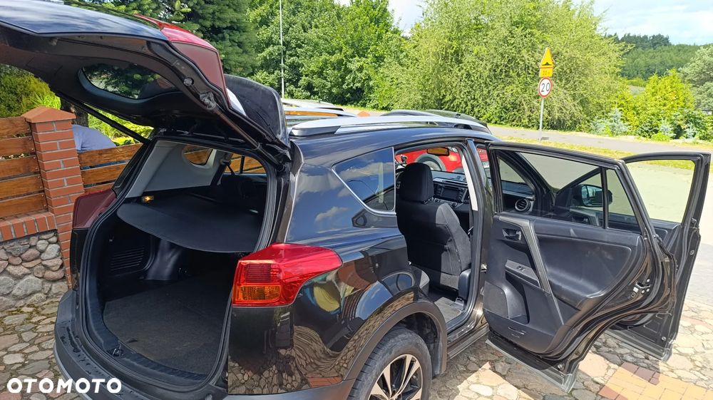 Toyota RAV4 2.2 D-4D Premium - 10