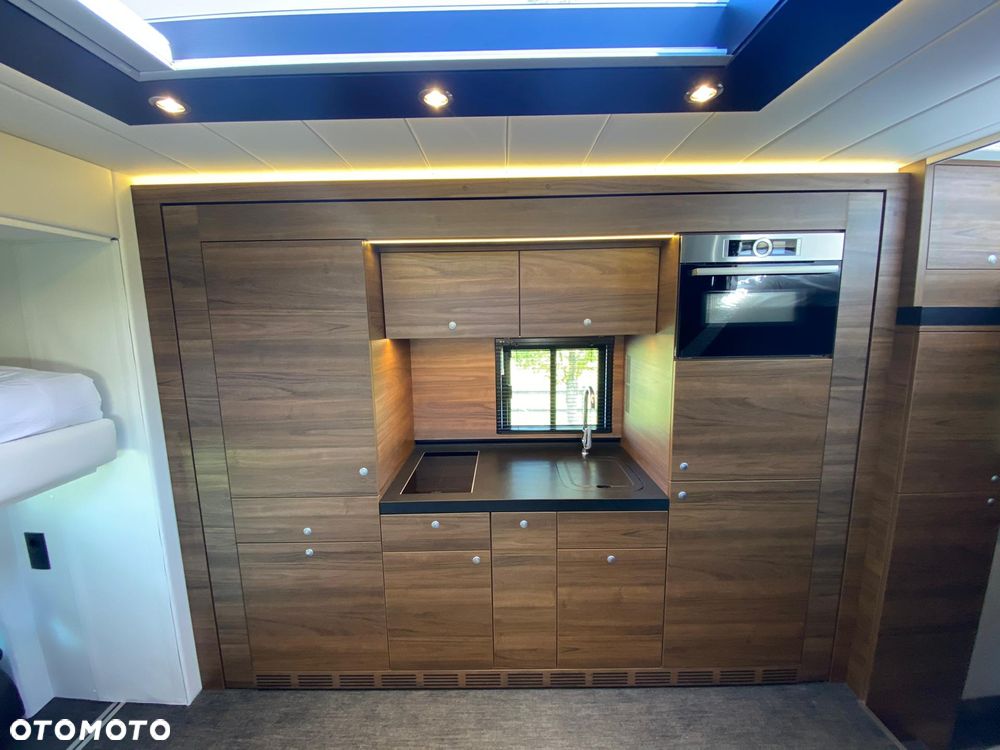 Volvo FH540, Koniowóz STX 6-koni, 2x pop-out, pop-up, 8-osobowy - 7