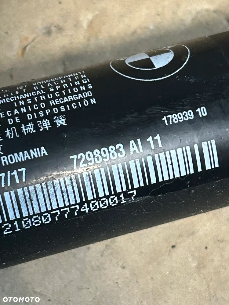 SIŁOWNIK KLAPY BAGAŻNIKA LEWY BMW F34 7298983 - 2