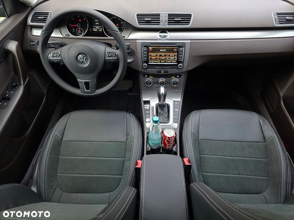 Volkswagen Passat 2.0 TDI Comfortline DSG - 9