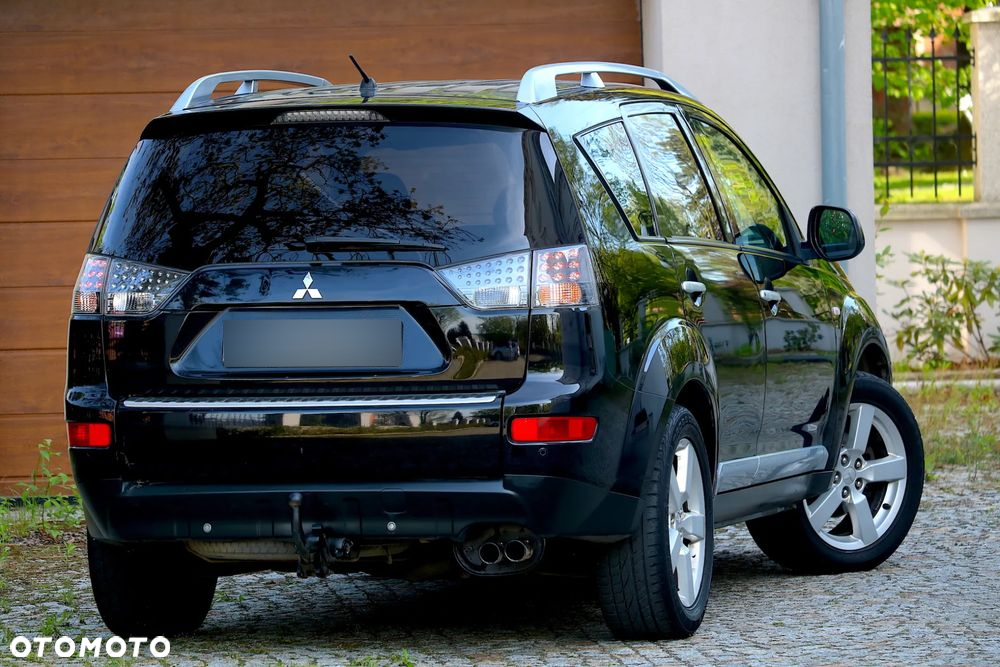 Mitsubishi Outlander 2.2 DID Intense + - 33