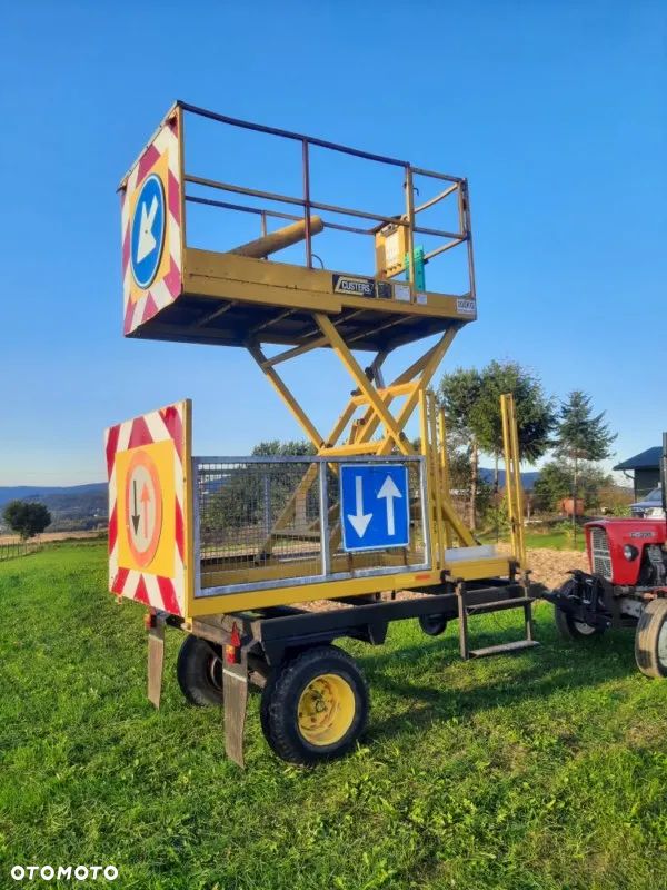 Inny platforma sadownicza zwyzka podnosnik nozycowy do ursuc  c 330  podest do obcinania galezi konserwacji rynien - 13